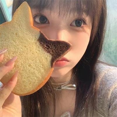 爱在心里口难开